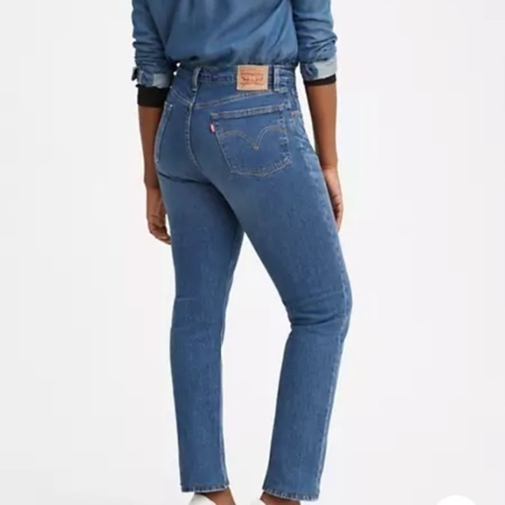 WOMEN’S  NEW LEVIS 501 STRAIGHT JEAN
